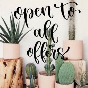 Open to all offers! ✨